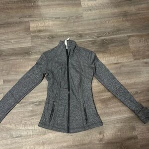 Lululemon define jacket size 4